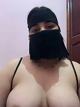 Snapshot of Miss-Soka chatting on December 19, 2024, 12:34 pm Miss-Soka online show from December 19, 2024, 12:34 pm