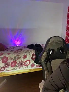 Snapshot of emiily15__ chatting on September 26, 2025, 7:10 pm emiily15 online show from September 26, 2025, 7:10 pm