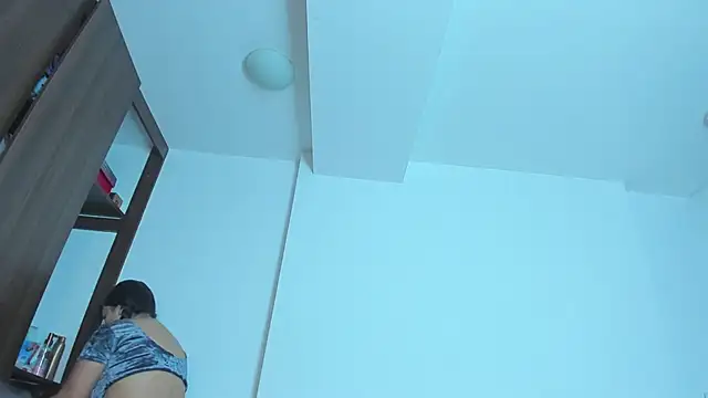 Snapshot of emiily15__ chatting on February 26, 2025, 5:00 pm emiily15 online show from February 26, 2025, 5:00 pm