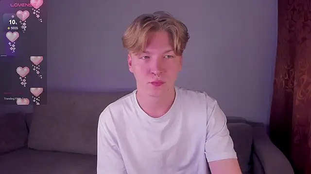 Snapshot of TheMikeSever chatting on October 29, 2025, 3:38 am TheMikeSever online show from October 29, 2025, 3:38 am