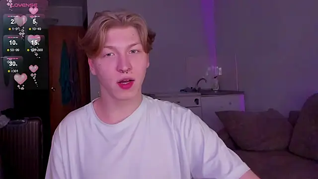 Snapshot of TheMikeSever chatting on December 14, 2025, 10:54 am TheMikeSever online show from December 14, 2025, 10:54 am