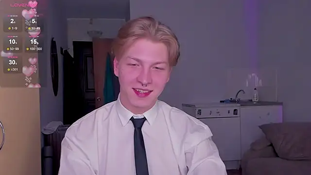 Snapshot of TheMikeSever chatting on November 16, 2025, 12:21 pm TheMikeSever online show from November 16, 2025, 12:21 pm