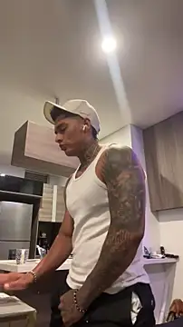 Snapshot of Dominiofit chatting on March 30, 2026, 12:01 am Dominiofit online show from March 30, 2026, 12:01 am