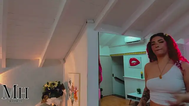 MizzHell online show from April 7, 2026, 3:52 am