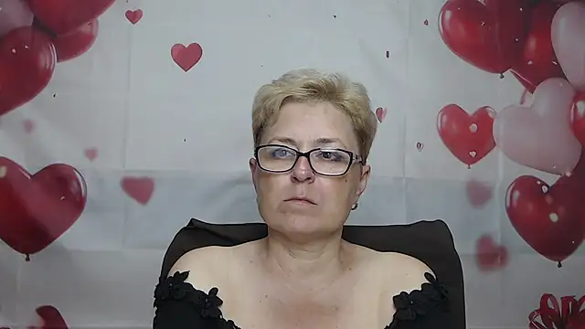 Snapshot of EmiliaGree chatting on July 3, 2026, 5:30 pm EmiliaGree online show from July 3, 2026, 5:30 pm