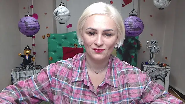 OliviaHorst online show from October 25, 2025, 5:13 pm