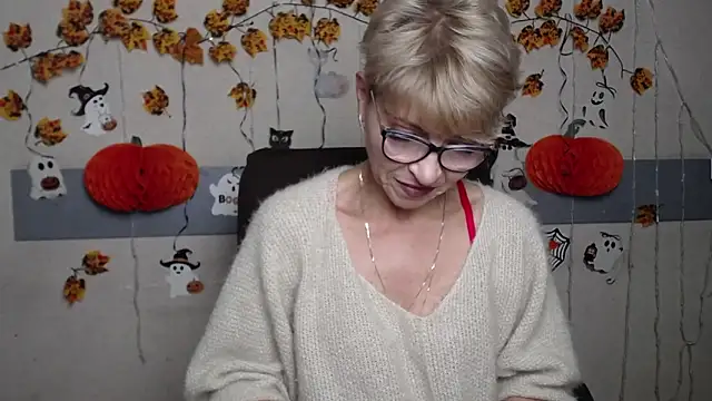 EllaBonito online show from October 30, 2025, 6:34 am