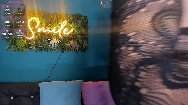 Snapshot of celestelewis chatting on December 3, 2025, 7:35 pm celestelewis online show from December 3, 2025, 7:35 pm