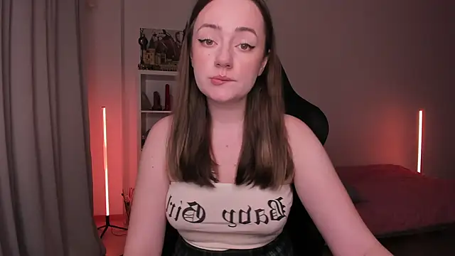 WalkingGirl online show from January 29, 2025, 7:00 pm