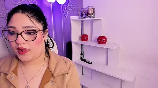 Camiila Osorio online show from March 7, 2026, 7:30 pm