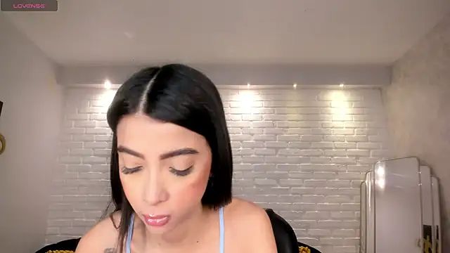 Snapshot of ValeriaVelvet chatting on November 16, 2025, 12:10 pm ValeriaVelvet online show from November 16, 2025, 12:10 pm