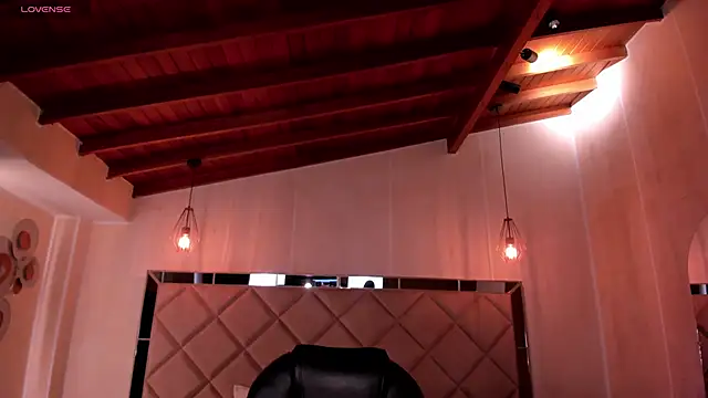 Snapshot of ValeriaVelvet chatting on October 30, 2025, 12:14 pm ValeriaVelvet online show from October 30, 2025, 12:14 pm