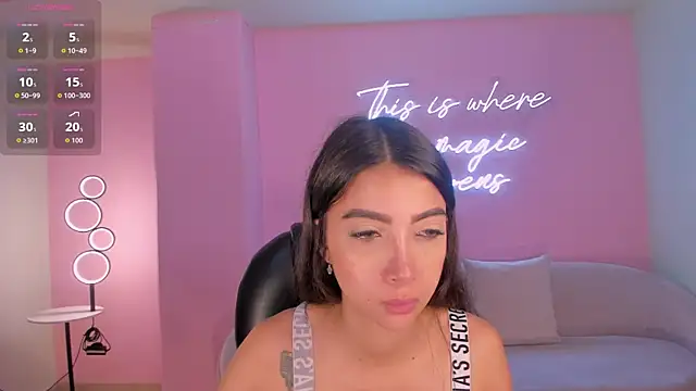 ValeriaVelvet online show from April 8, 2026, 12:06 pm