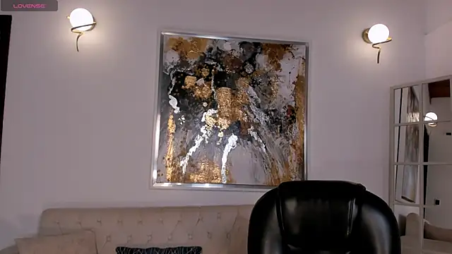 Snapshot of ValeriaVelvet chatting on December 5, 2025, 12:15 pm ValeriaVelvet online show from December 5, 2025, 12:15 pm