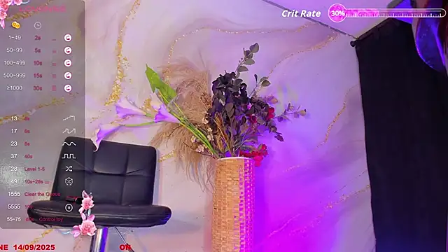 Snapshot of Karla-Ebony chatting on September 14, 2025, 1:44 pm Karla-Ebony online show from September 14, 2025, 1:44 pm