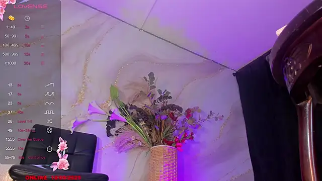 Snapshot of Karla-Ebony chatting on September 18, 2025, 2:42 pm Karla-Ebony online show from September 18, 2025, 2:42 pm