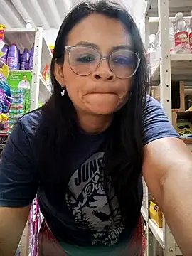 Linda Lars online show from December 17, 2025, 3:50 pm