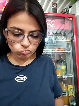 Linda Lars online show from October 27, 2025, 2:40 pm