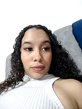 Snapshot of MarieLeon chatting on March 16, 2025, 10:09 pm MarieLeon online show from March 16, 2025, 10:09 pm