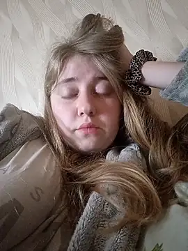 AnastasiaSky19 online show from April 18, 2026, 5:43 am