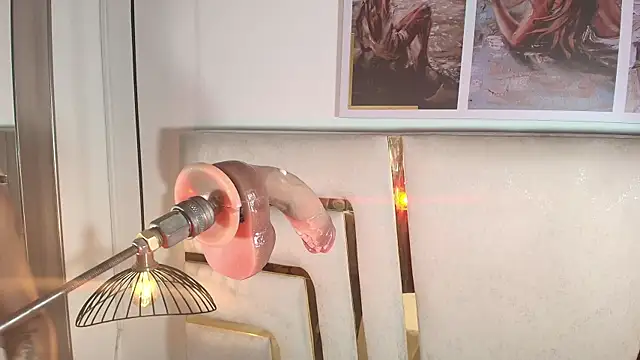 Snapshot of baby_naughty1_ chatting on November 24, 2025, 2:39 pm baby naughty1 online show from November 24, 2025, 2:39 pm