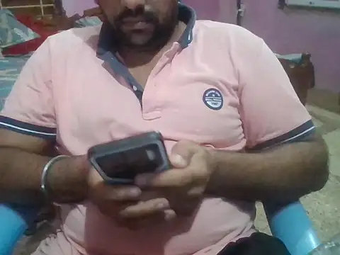 Snapshot of boyplay1000 chatting on November 5, 2025, 2:31 pm boyplay1000 online show from November 5, 2025, 2:31 pm