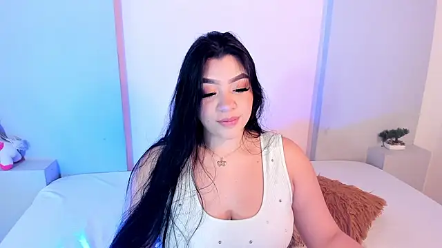 MelissaWhite4 online show from December 5, 2024, 9:11 pm