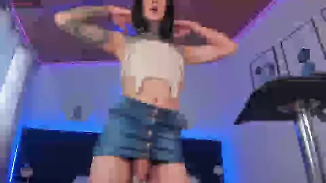  gia rose online show from February 11, 2025, 5:29 pm