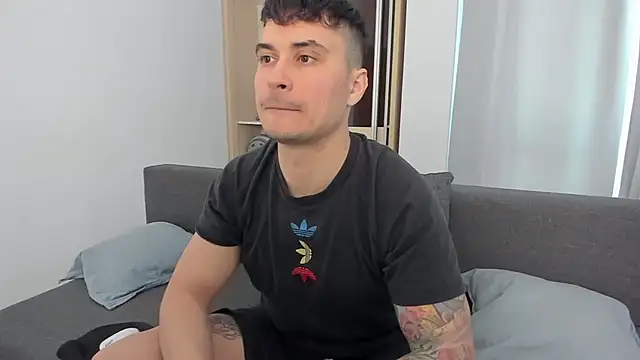 Snapshot of MatMalonne chatting on January 14, 2026, 11:25 am MatMalonne online show from January 14, 2026, 11:25 am