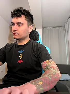 Snapshot of MatMalonne chatting on January 6, 2026, 6:28 am MatMalonne online show from January 6, 2026, 6:28 am