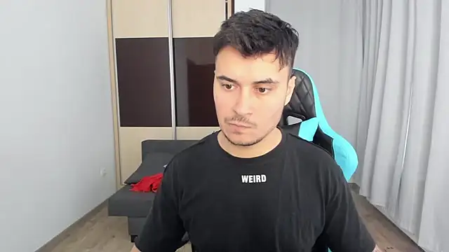 MatMalonne online show from December 14, 2025, 1:17 pm