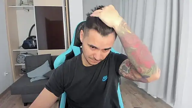 MatMalonne online show from November 27, 2025, 7:53 am