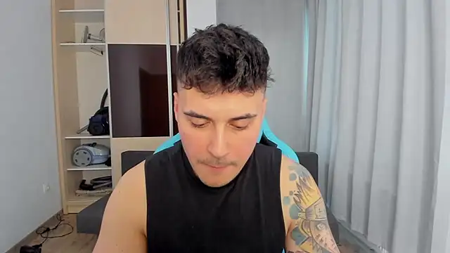 Snapshot of MatMalonne chatting on February 3, 2026, 1:38 pm MatMalonne online show from February 3, 2026, 1:38 pm