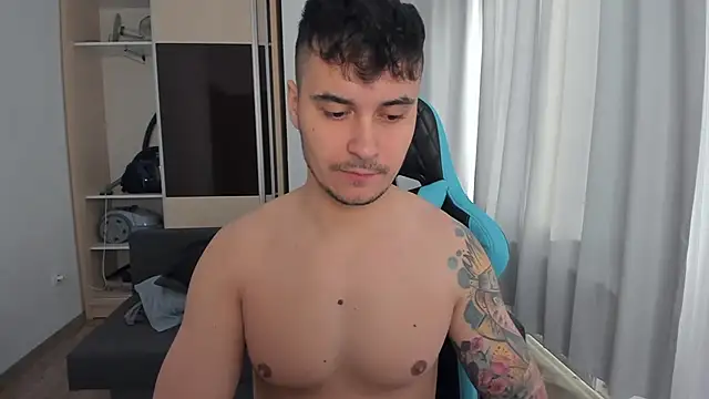 Snapshot of MatMalonne chatting on January 12, 2026, 7:26 am MatMalonne online show from January 12, 2026, 7:26 am