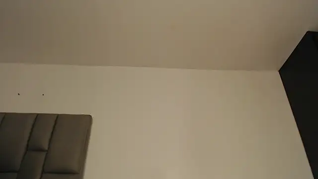 Snapshot of cloehonney chatting on May 8, 2026, 1:15 pm cloehonney online show from May 8, 2026, 1:15 pm