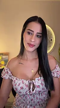 SarahhSmitth1 online show from May 15, 2026, 11:25 pm