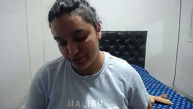 Snapshot of Laurenkenner_ chatting on December 15, 2025, 7:52 pm Laurenkenner online show from December 15, 2025, 7:52 pm