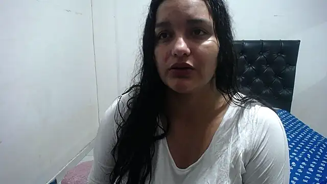 Snapshot of Laurenkenner_ chatting on December 13, 2025, 8:04 pm Laurenkenner online show from December 13, 2025, 8:04 pm