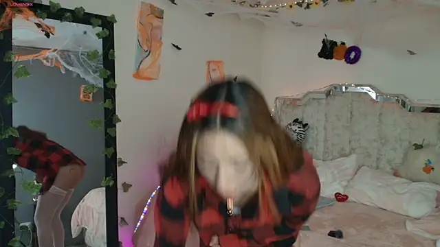 Tomoe b online show from October 24, 2025, 5:23 pm