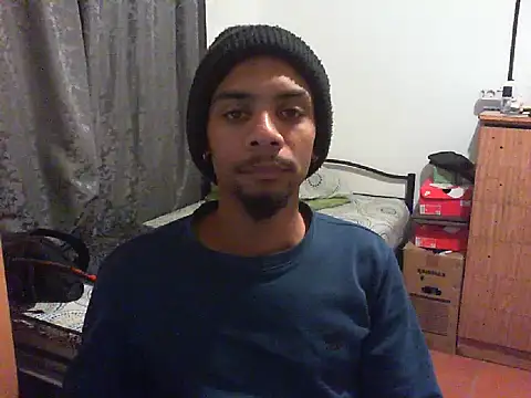 Snapshot of 29YOURZ_28_ chatting on September 12, 2025, 9:14 pm 29YOURZ 28 online show from September 12, 2025, 9:14 pm