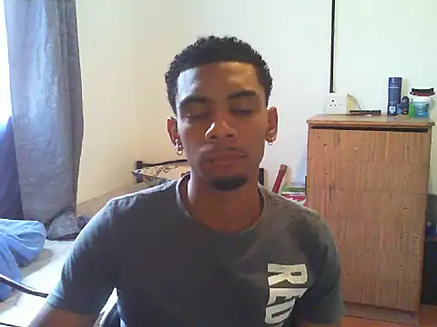 Snapshot of 29YOURZ_28_ chatting on February 19, 2025, 12:11 pm 29YOURZ 28 online show from February 19, 2025, 12:11 pm