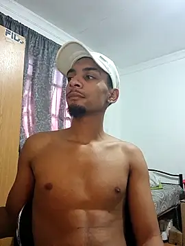 Snapshot of 29YOURZ_28_ chatting on December 17, 2025, 12:21 pm 29YOURZ 28 online show from December 17, 2025, 12:21 pm