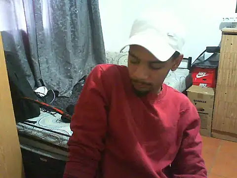 Snapshot of 29YOURZ_28_ chatting on October 14, 2025, 12:17 pm 29YOURZ 28 online show from October 14, 2025, 12:17 pm