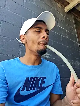 Snapshot of 29YOURZ_28_ chatting on November 9, 2025, 11:14 am 29YOURZ 28 online show from November 9, 2025, 11:14 am