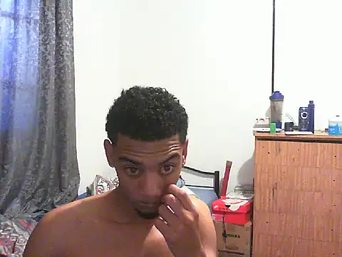 Snapshot of 29YOURZ_28_ chatting on February 17, 2025, 5:47 am 29YOURZ 28 online show from February 17, 2025, 5:47 am