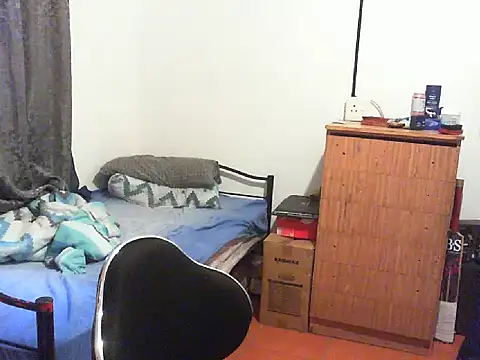 Snapshot of 29YOURZ_28_ chatting on March 17, 2025, 5:12 am 29YOURZ 28 online show from March 17, 2025, 5:12 am