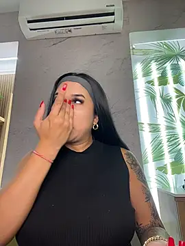 Snapshot of kiim_taaylor chatting on November 30, 2025, 7:25 pm kiim taaylor online show from November 30, 2025, 7:25 pm