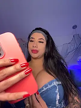 Snapshot of kiim_taaylor chatting on November 28, 2025, 11:21 am kiim taaylor online show from November 28, 2025, 11:21 am