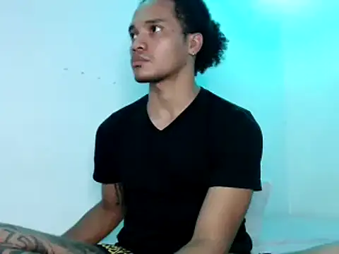 Snapshot of Brett_Black_ chatting on December 3, 2024, 9:06 pm Brett Black online show from December 3, 2024, 9:06 pm