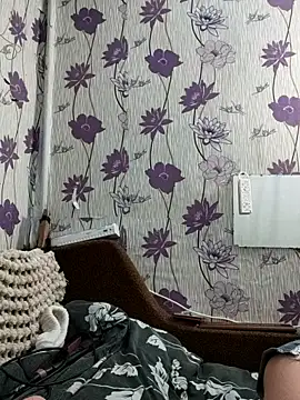 Snapshot of SweetLeila40 chatting on March 16, 2025, 12:34 am SweetLeila40 online show from March 16, 2025, 12:34 am